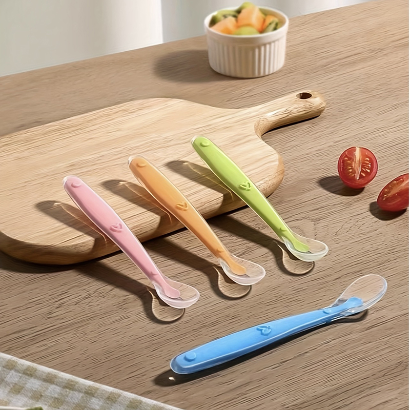 Cuillère en silicone à pointe  - Baby Food Utensil avis et prix